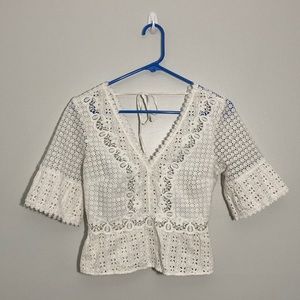 ⭐ Abercrombie and Fitch White Eyelet Lace Blouse Top ⭐